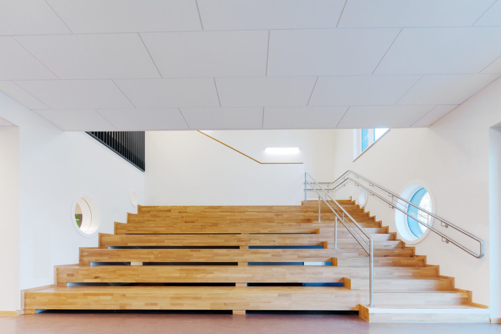 Neubau Kita und Förderschule an der alten Messe, Leipzig - Treppenanlage